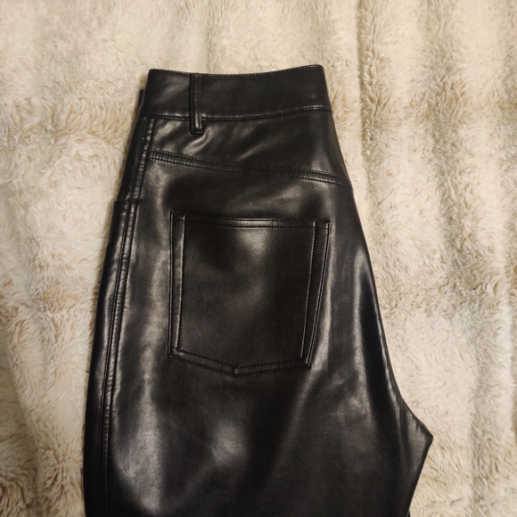New Aritzia Oracle High Rise Faux Leather Pants NWOT - Picture 10 of 10
